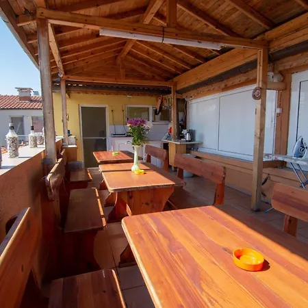 Konukevi Fener Ahyolu