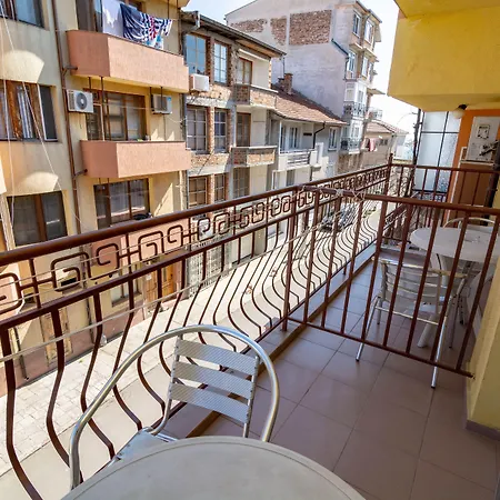 Konukevi Fener Ahyolu