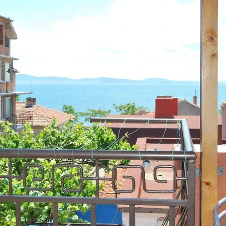 Fener Konukevi Ahyolu