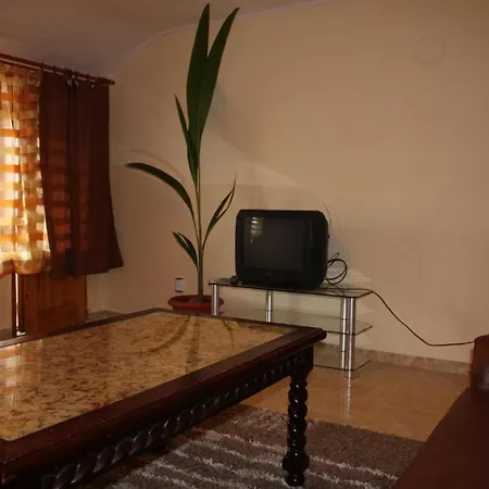 Konukevi Fener Ahyolu